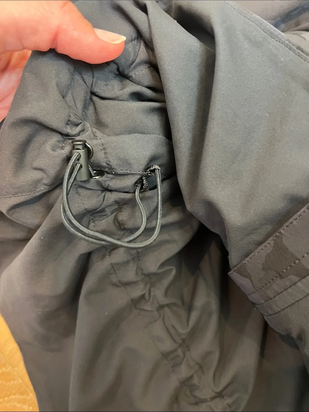 lululemon athletica lightweight hooded